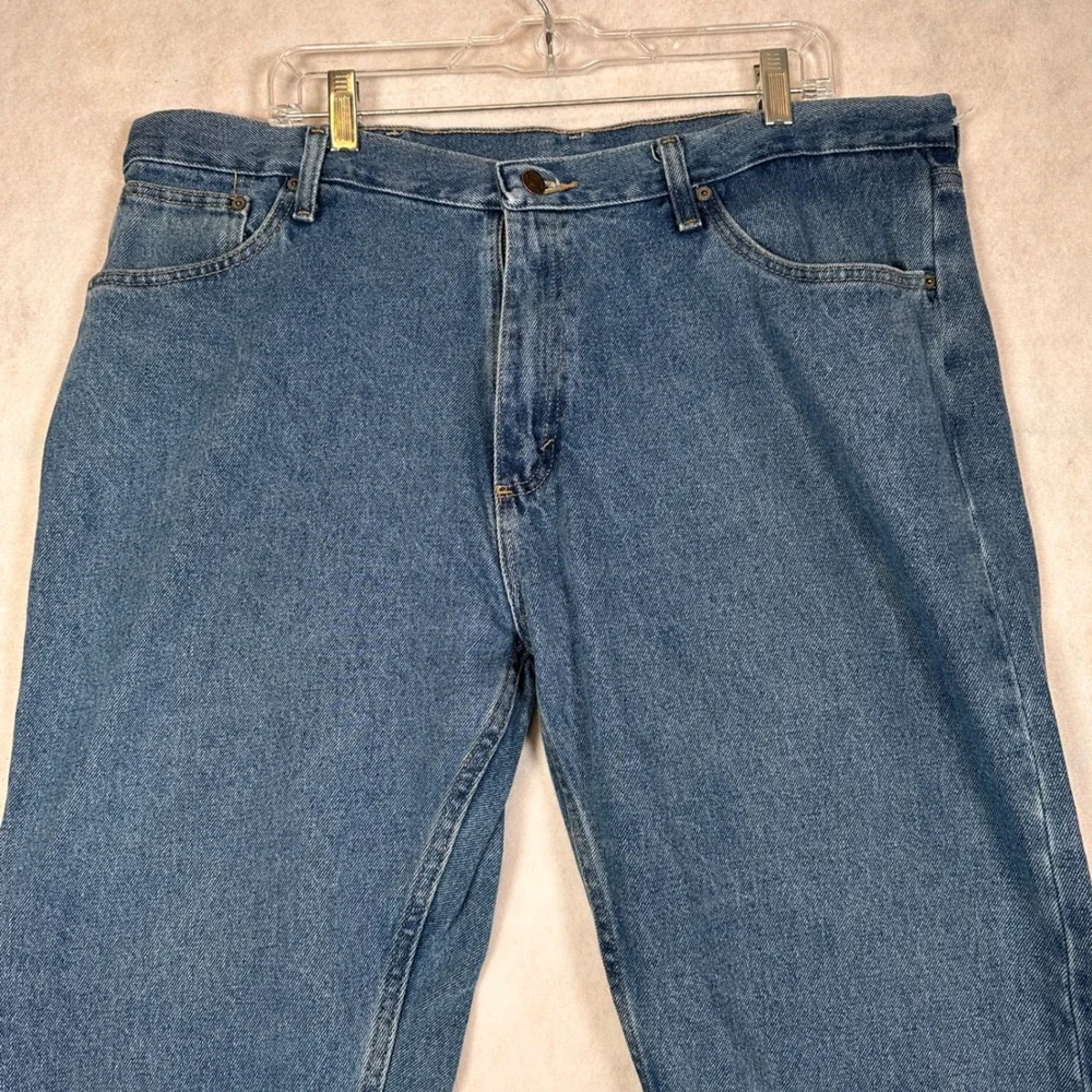 Magellan Outdoors Jeans Mens 40x30 Blue Good Straight Leg Denim 1039MAGMS